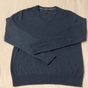 Banana Republic Men's V-Neck Sweater - Deep Navy